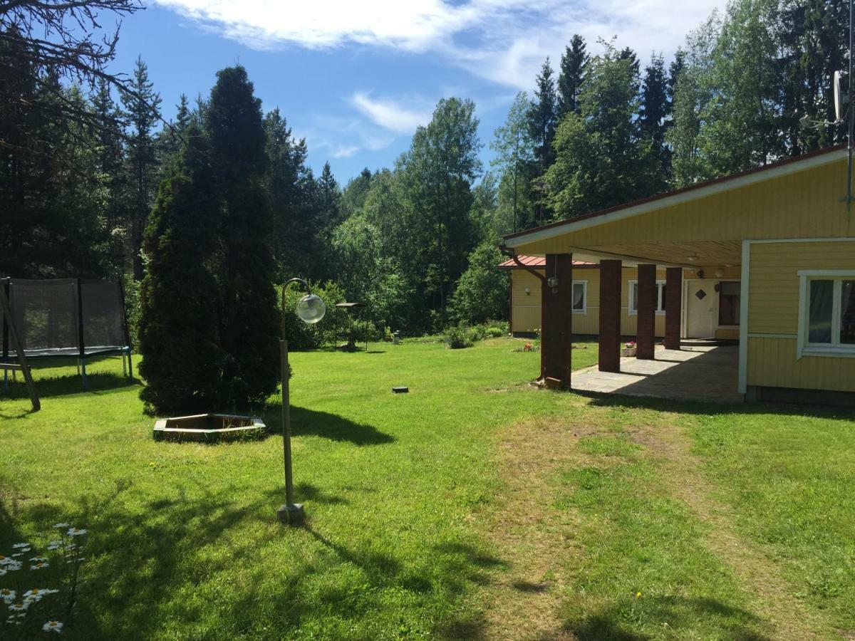 Pyhtaeae Garden Villa Pyhtaa Exterior photo